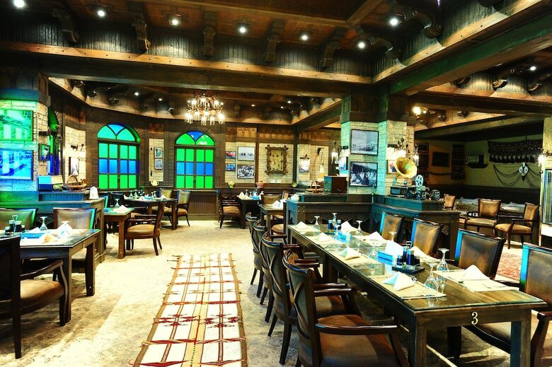Karan Hotel