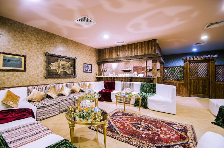 Karan Hotel