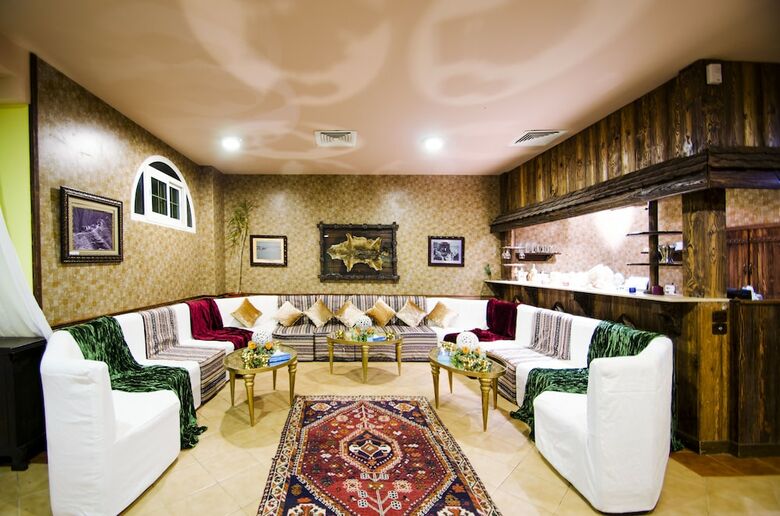 Karan Hotel