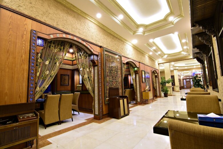 Karan Hotel