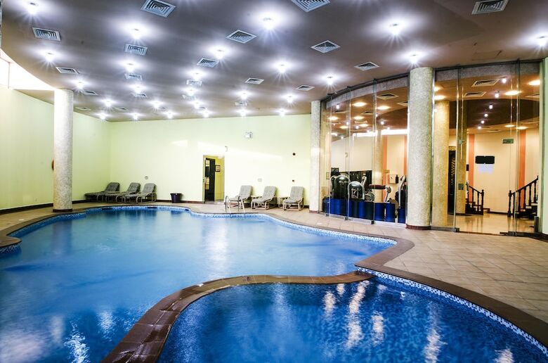 Karan Hotel