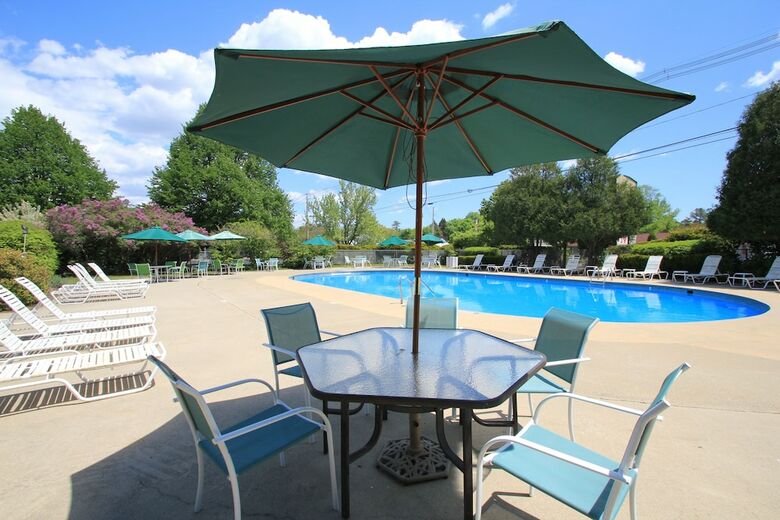 Hotel The Majestic Regency Resort