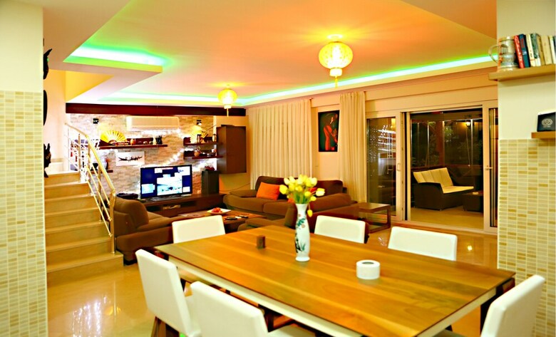Paradise Town - Villa Premium