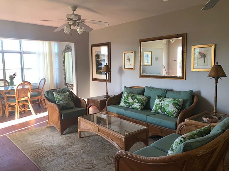 Sapphire Sanctuary By The Sea Llc