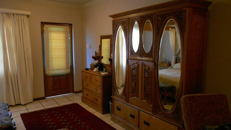 Hotel Red Mountain House