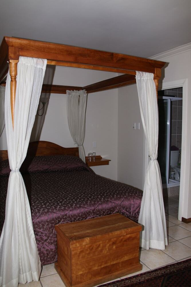 Hotel Red Mountain House