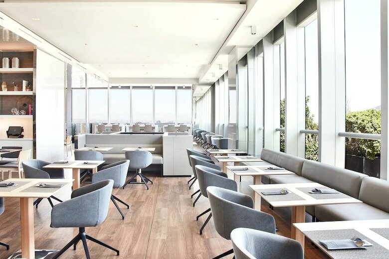 AC Hotel Santiago Costanera Center