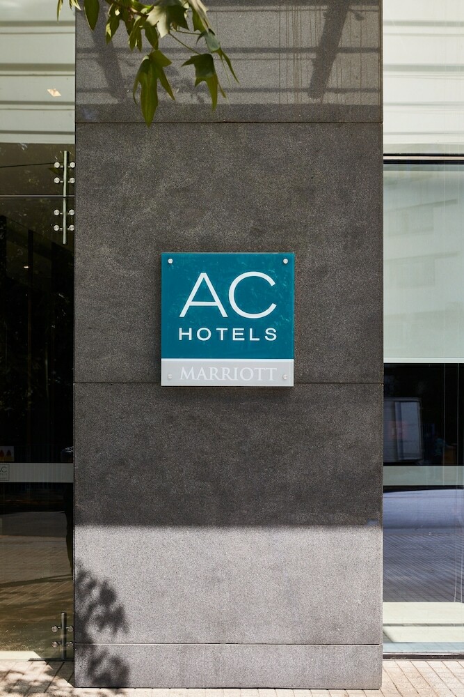 AC Hotel Santiago Costanera Center