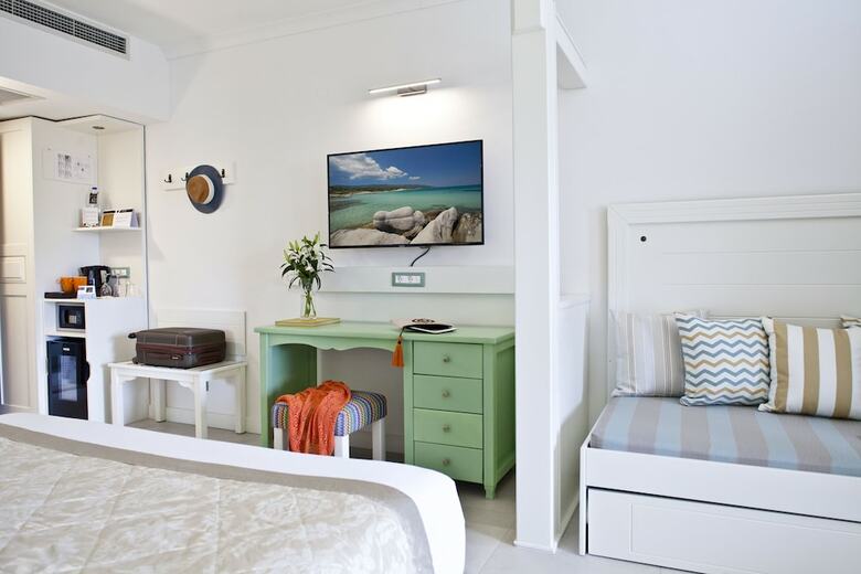 Hotel Acrotel Athena Pallas