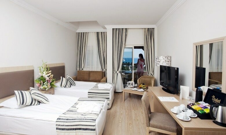 Hotel Crystal Tat Beach Golf Resort & Spa- All Inclusive