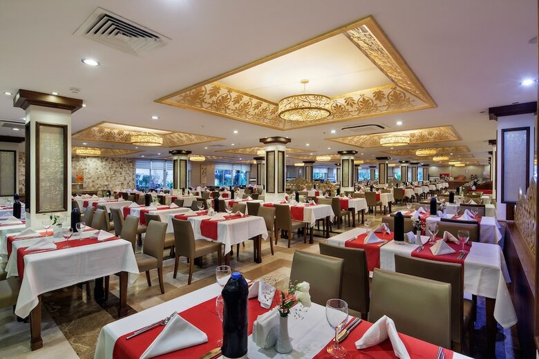 Hotel Crystal Tat Beach Golf Resort & Spa- All Inclusive