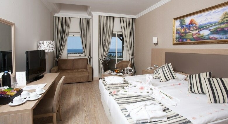Hotel Crystal Tat Beach Golf Resort & Spa- All Inclusive