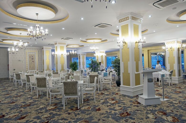 Hotel Crystal Tat Beach Golf Resort & Spa- All Inclusive