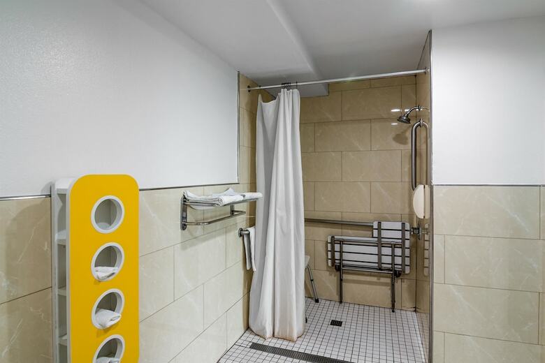 Motel 6 Norwalk