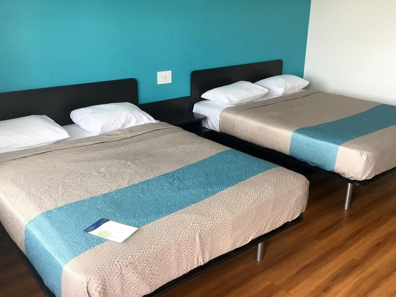 Motel 6 Norwalk