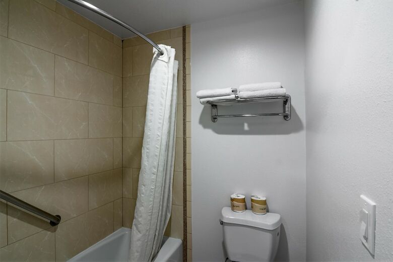 Motel 6 Norwalk