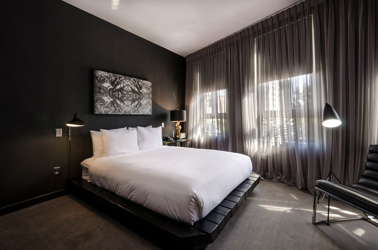 Tuck Hotel