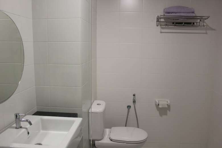 Hotel de Houz - Trefoil Setia Alam Home Stay