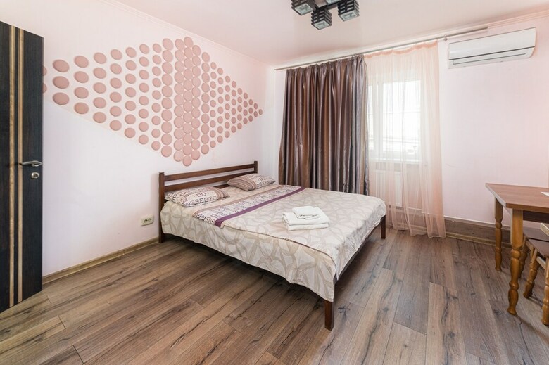 Apartamentos Art Suites Underpub
