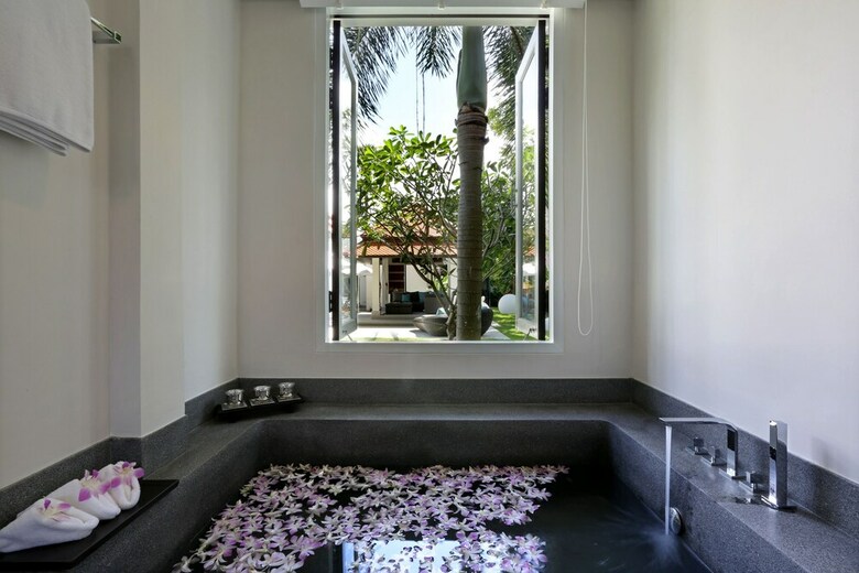 Villa O