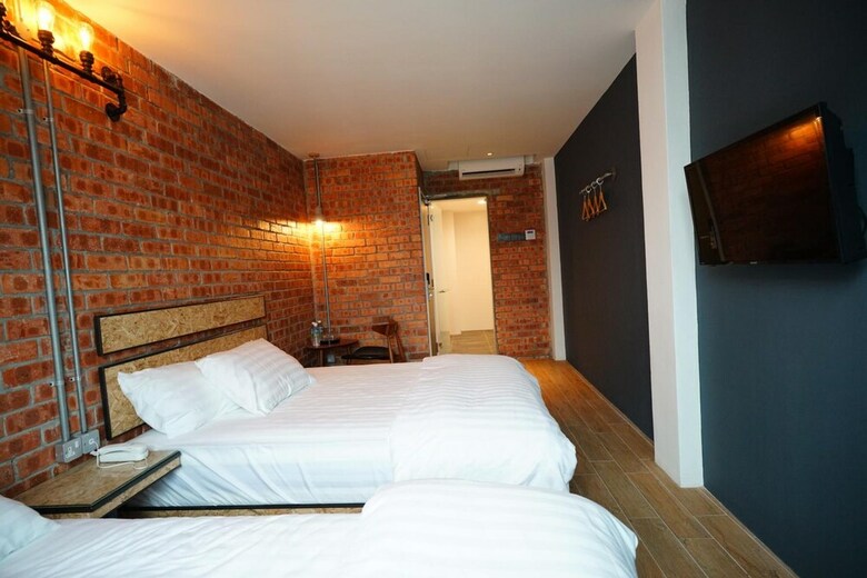 Brick Box Hotel
