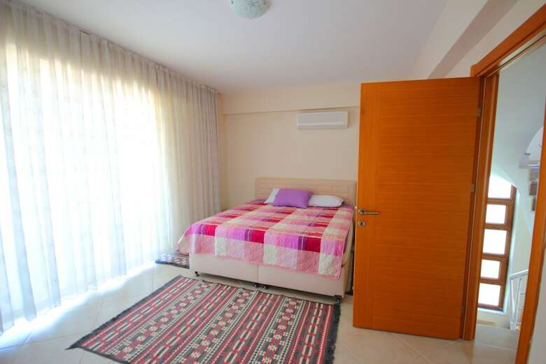Paradise Town - Villa Family