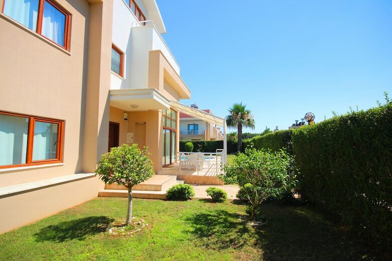Paradise Town - Villa Family