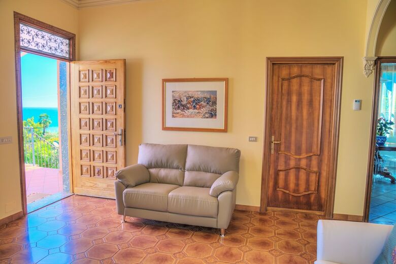 Apartamento Villa Magnolia Costarainera