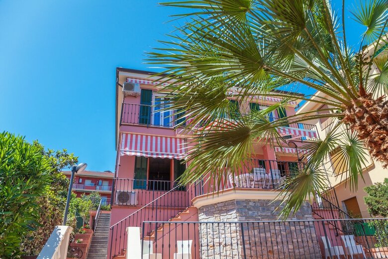 Apartamento Villa Magnolia Costarainera