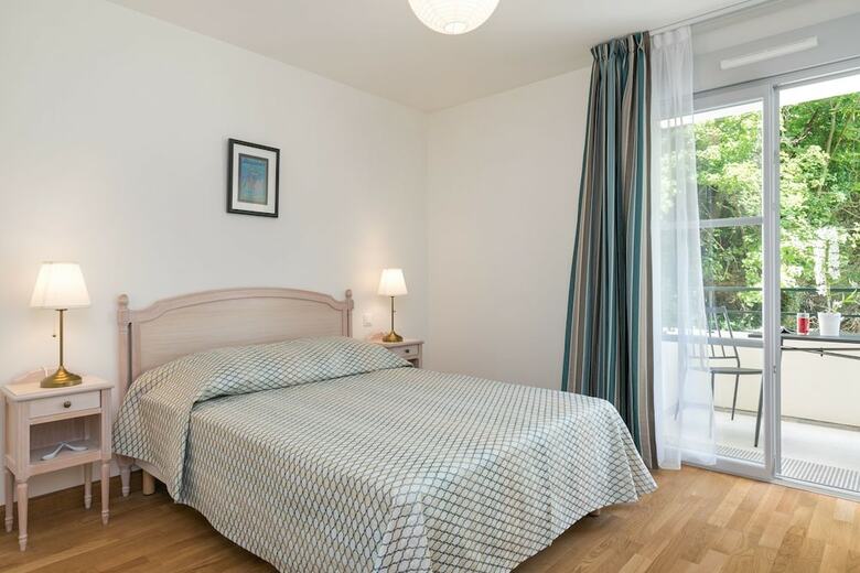 Home M�dicis Les Petites Roches