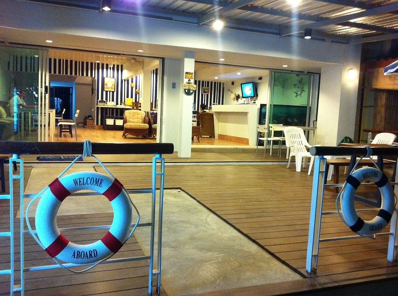 Hotel Nautical Home Bed & Breakfast Khaolak
