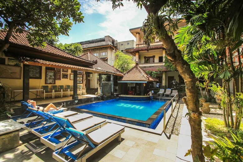 Hotel Legian Village Beach Resort
