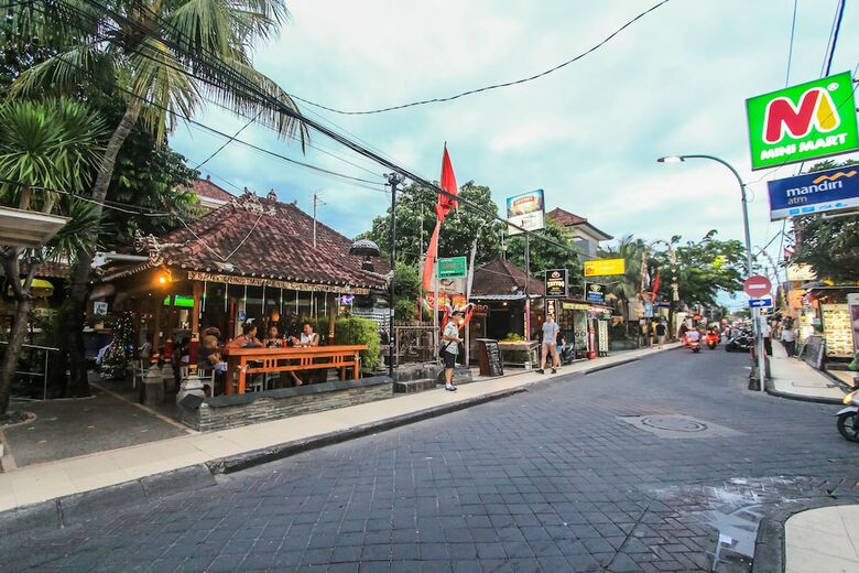Hotel Legian Village Beach Resort