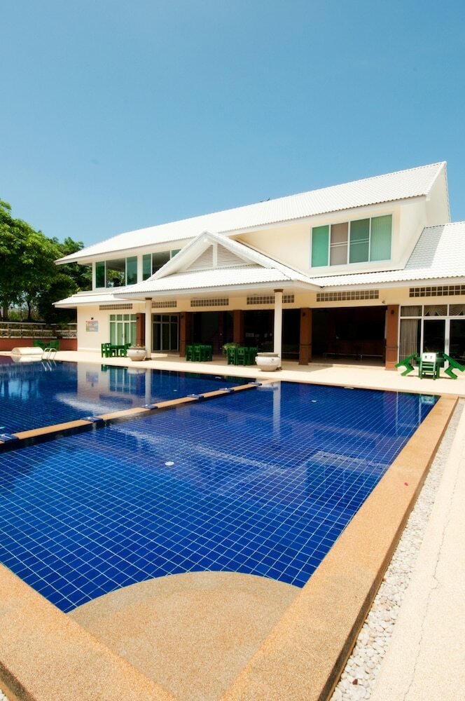 Hotel Taweeporn Resort