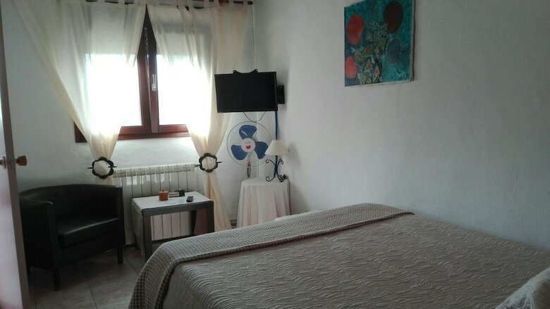 Agroturismo L'alm�ssera Casa Rural & Restaurant