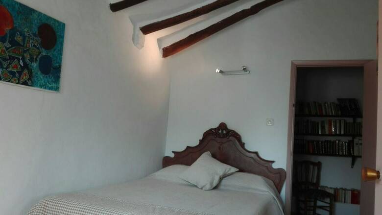 Agroturismo L'alm�ssera Casa Rural & Restaurant