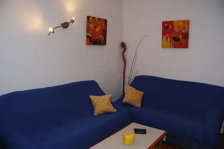 Agroturismo L'alm�ssera Casa Rural & Restaurant