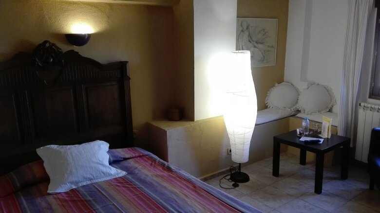 Agroturismo L'alm�ssera Casa Rural & Restaurant