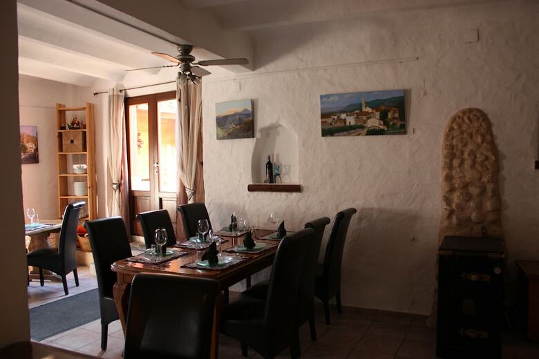 Agroturismo L'alm�ssera Casa Rural & Restaurant