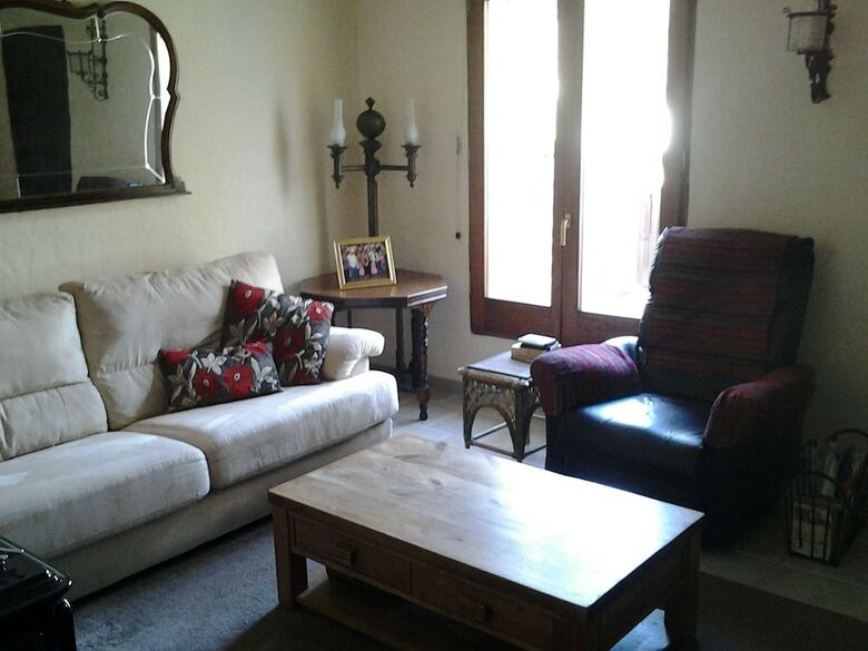Agroturismo L'alm�ssera Casa Rural & Restaurant
