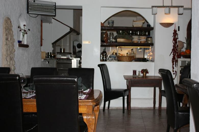 Agroturismo L'alm�ssera Casa Rural & Restaurant