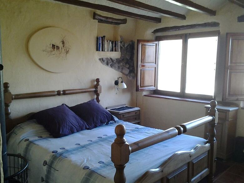 Agroturismo L'alm�ssera Casa Rural & Restaurant