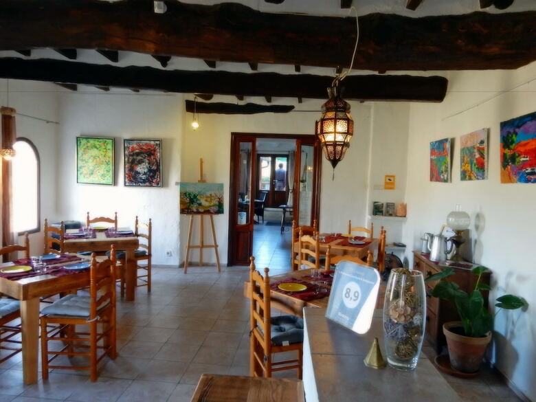 Agroturismo L'alm�ssera Casa Rural & Restaurant