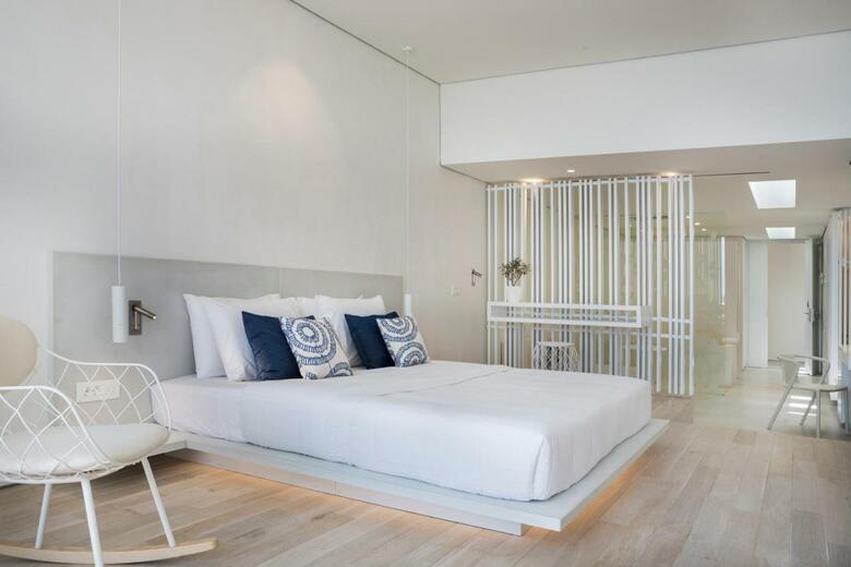 Mykonos Dove Beachfront Hotel