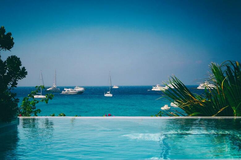 Mykonos Dove Beachfront Hotel