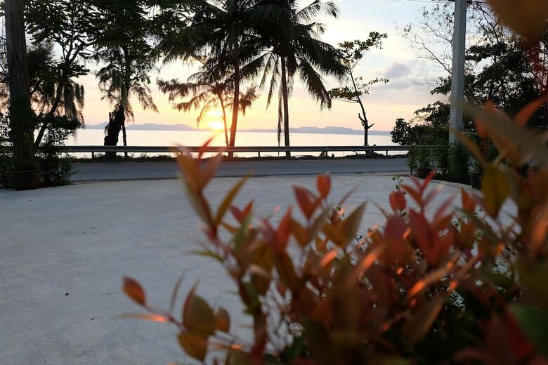 Hotel White Sand Halal House Krabi