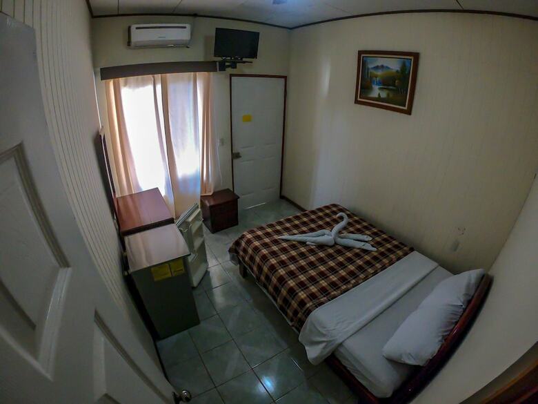 Hotel Frank's Place
