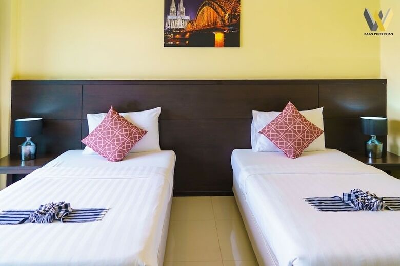 Baan Phor Phan Hotel