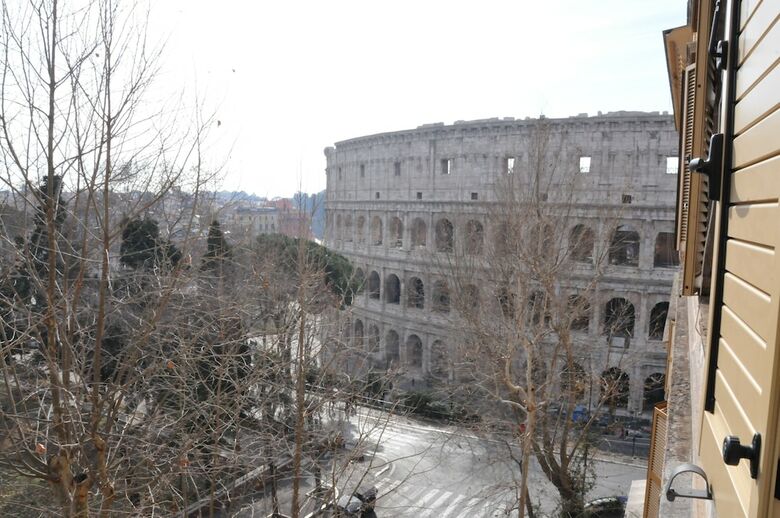 Hotel Colosseum Corner