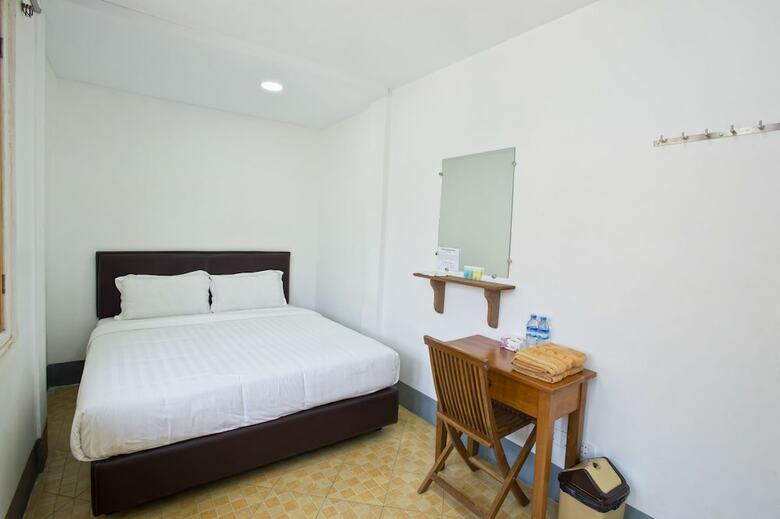 Hostal Season Bed And Breakfast -ngapali